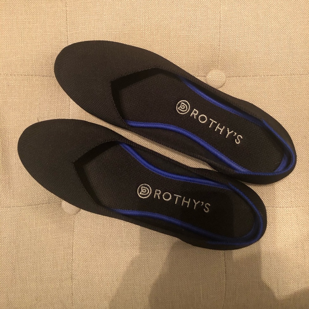 Rothy’s black flats